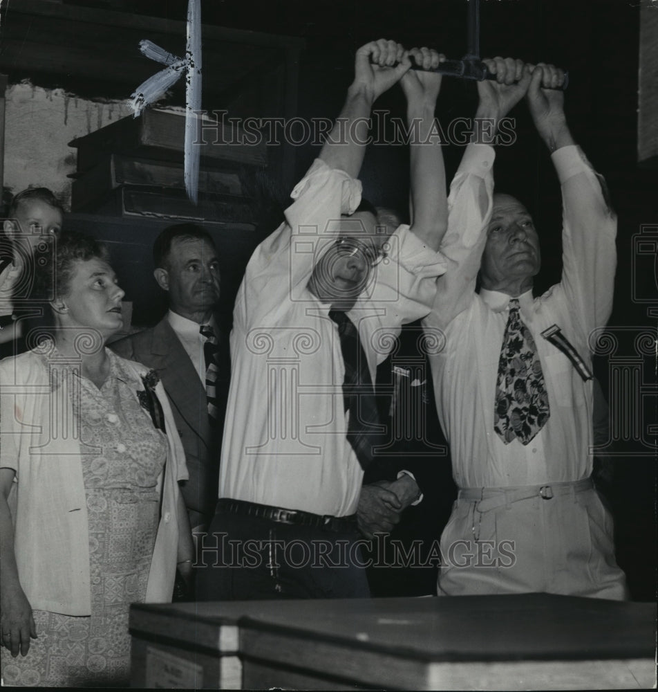 1949 Press Photo Frank Zeidler Mayor of Milwaukee Ringing Bells City Hall Tower-Historic Images