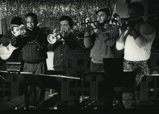 1991 Press Photo The La Chazz horn section. - mja40919-Historic Images