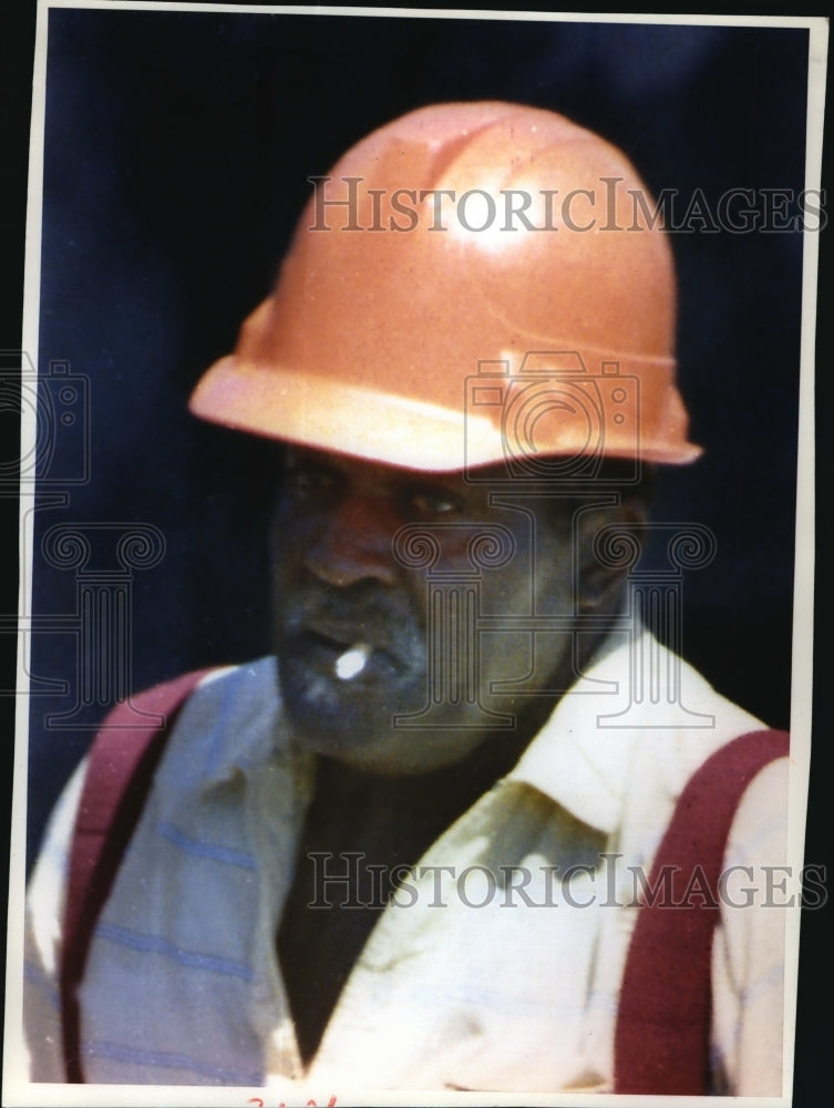 1993 Press Photo Charlie Hooker, Longshoreman - mja41708-Historic Images