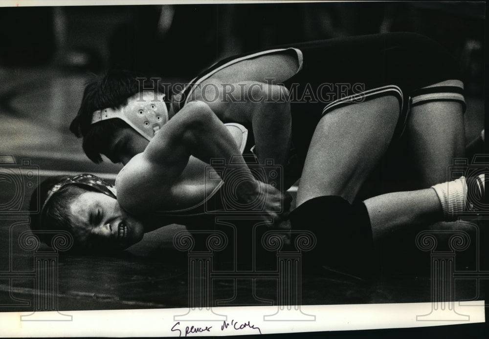 1991 Press Photo Spencer McCombe Wrestles Craig Schlotke At Pewaukee - Historic Images