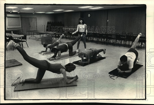 1988 Press Photo Badger Home for the Blind exercise class - mja41932-Historic Images
