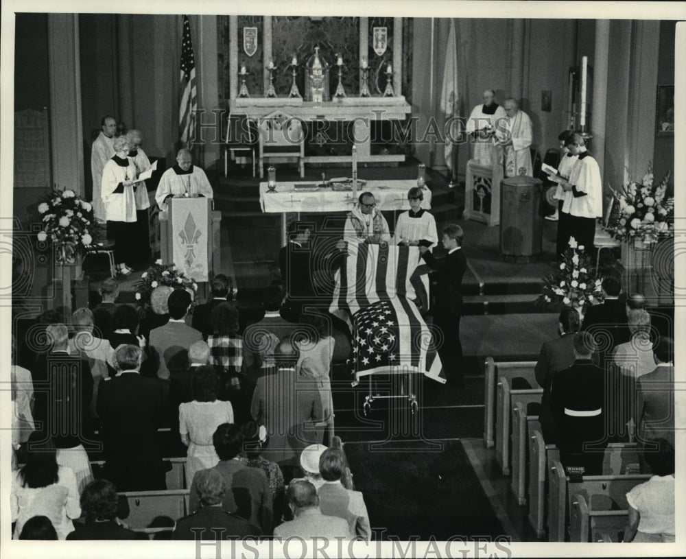 1985 Press Photo Services for Marine Sgt. Patrick Kwiatkowski held at St. Mary's-Historic Images