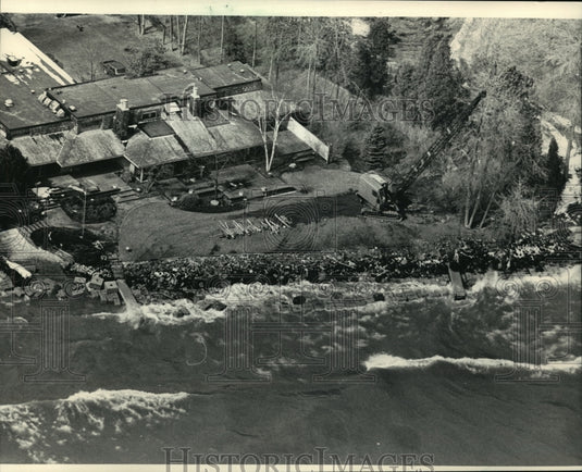 1987 Press Photo Lake Michigan shoreline homes, erosion issues - mja42163 - Historic Images
