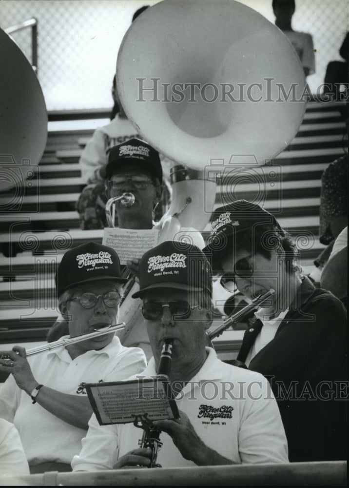 1994 Press Photo National Anthem playing at Badger State Games - Historic Images