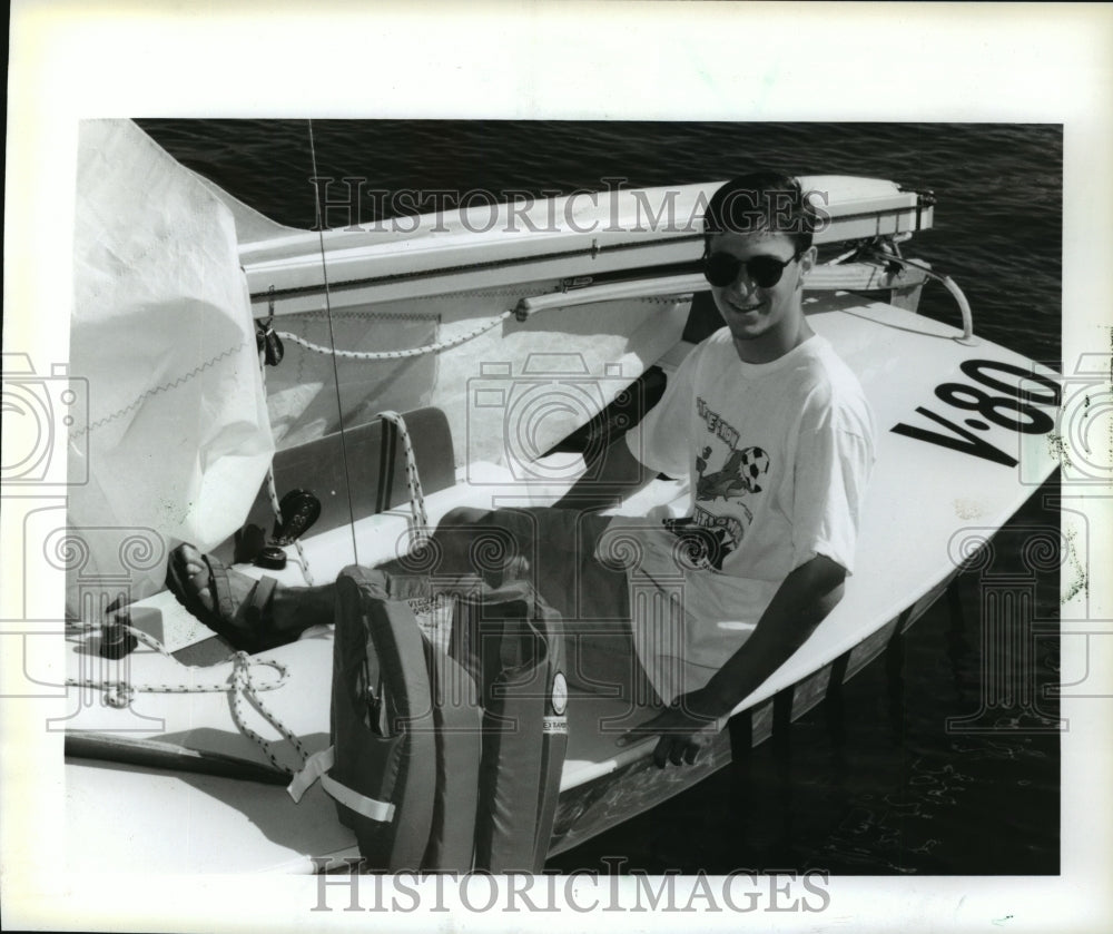 1994 Press Photo Dan Bachman Has Made A Full Recovery After Accident - Historic Images