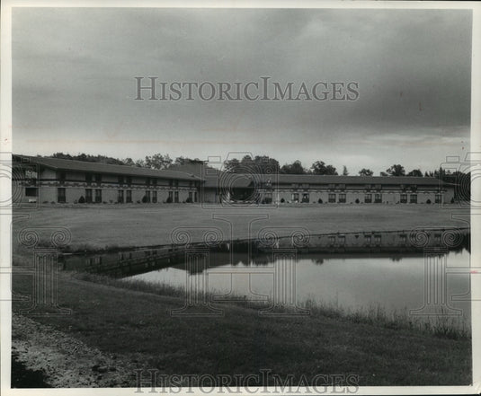 1974 Press Photo Federation Co-operative's Arrowhead Lodge Near Black River Fall-Historic Images