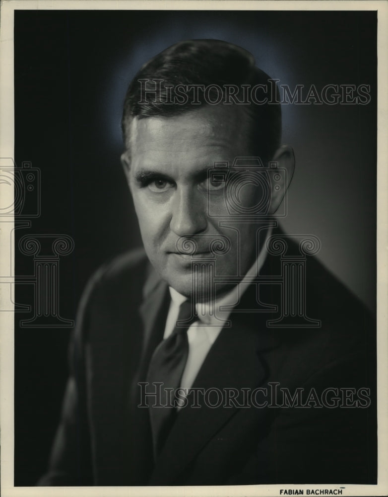 1967 Press Photo Donald Wulz, Regional Vice President of New York Life Insurance-Historic Images