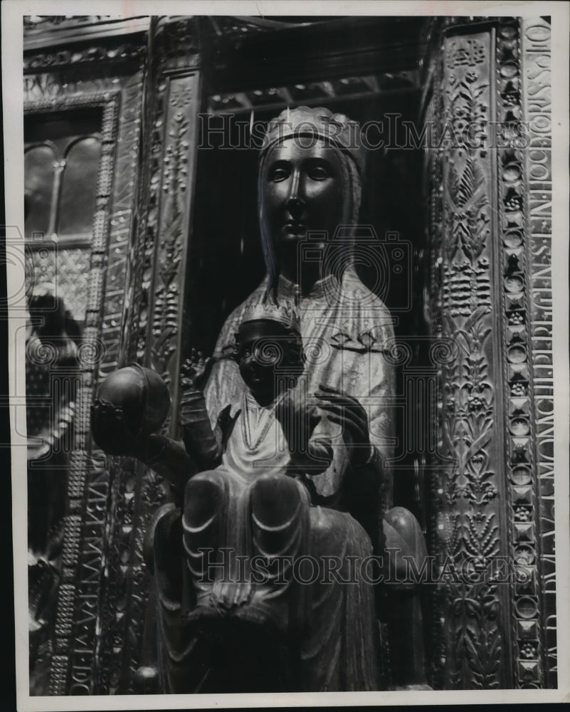 1957 Press Photo "Black Virgin" at Mountain Monastery of Montserrat - mja43915-Historic Images
