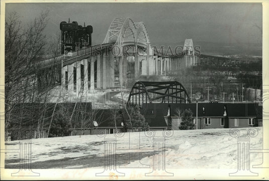 1980 Press Photo The International Bridge Links MIchigan with Canada - Historic Images