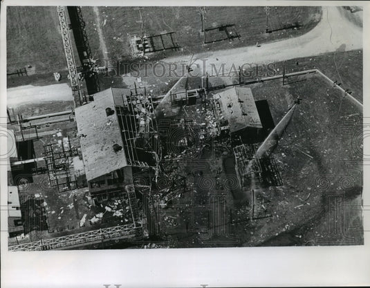 1966 Press Photo Firemen put water on ruins at the Badger Army Ammunition Plant-Historic Images