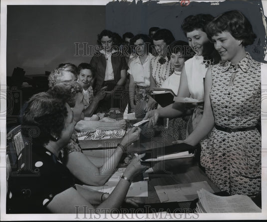 1954 Press Photo 11th Annual Badger Girls State at the University of Wisconsin-Historic Images