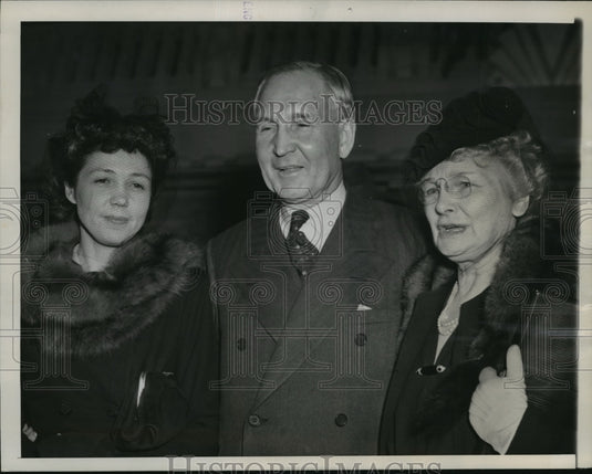 1944 Press Photo Sewell Avery, A Chairman of Montgomery Ward & Company-Historic Images