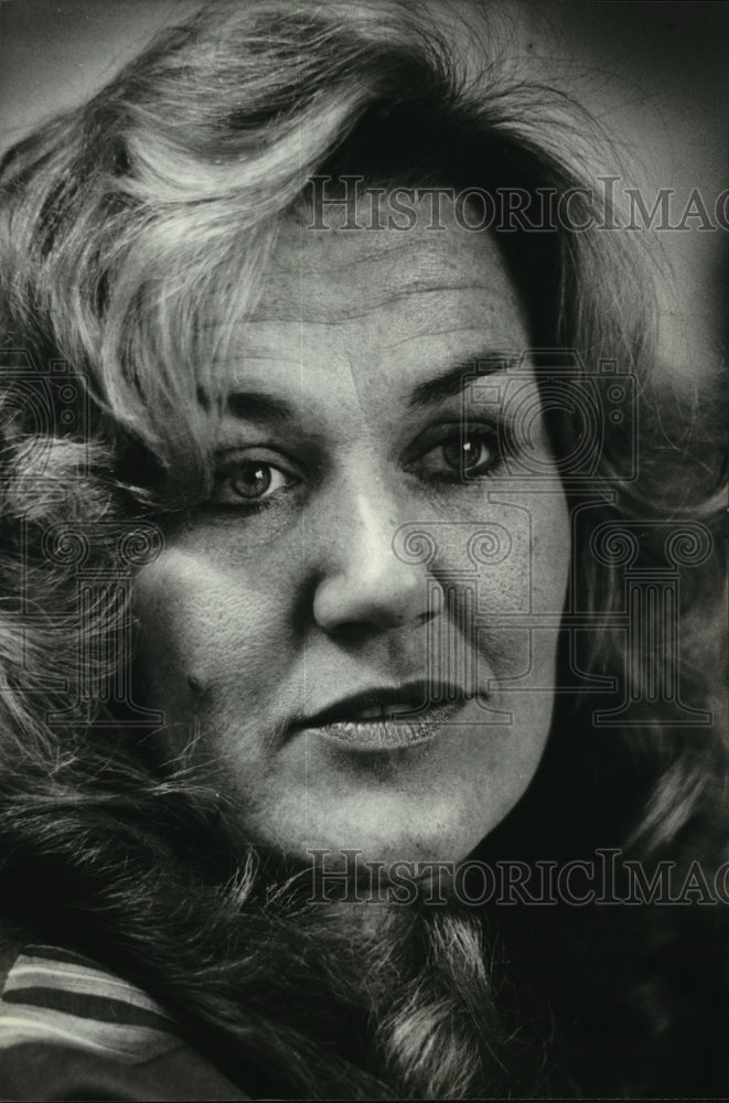 1981 Press Photo Kathy Zenz, spent 8 years in a Turkish Prison - Historic Images