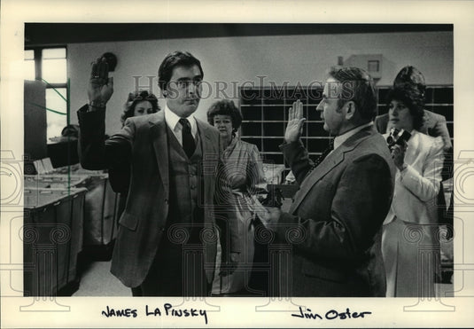 1983 Press Photo James C .LaPinske was sworn in as postmastern James D. Oster - Historic Images