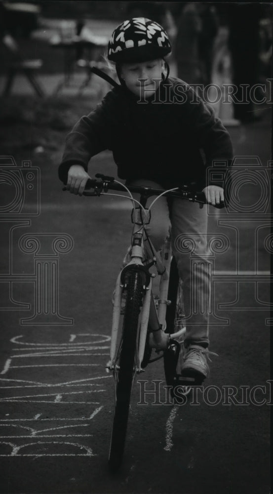 1994 Press Photo Lauren Hansen Rides on Bicycle Course - mja46738-Historic Images