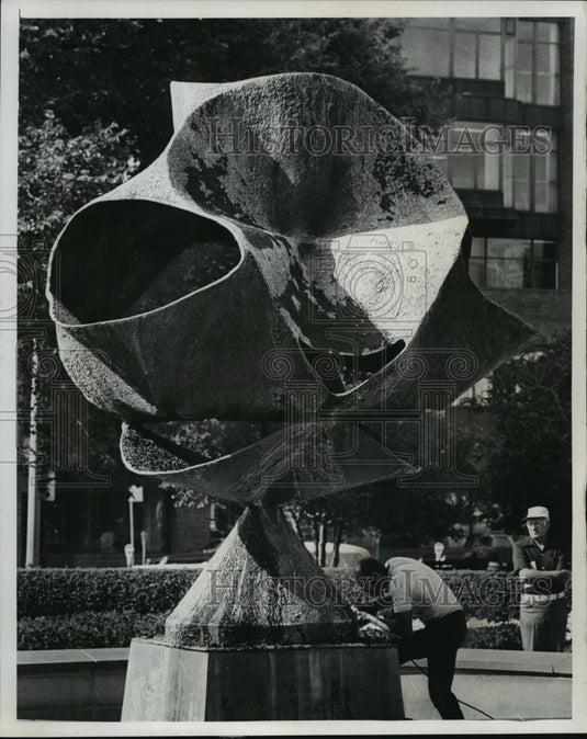 1976 Press Photo - mja46985-Historic Images