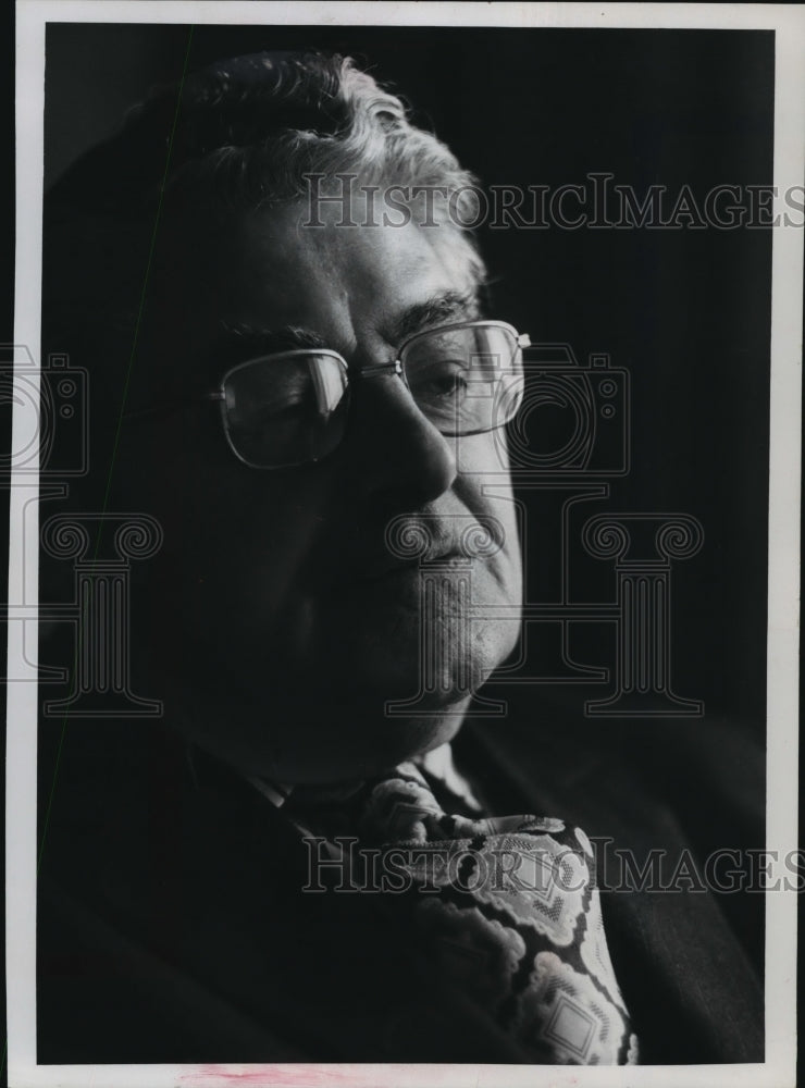 1974 Press Photo Ray Leary, A Labor Negotiator - Historic Images