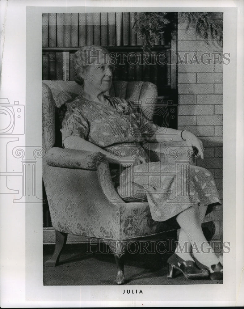 1961 Press Photo Mrs. Julia Madison - mja47200-Historic Images