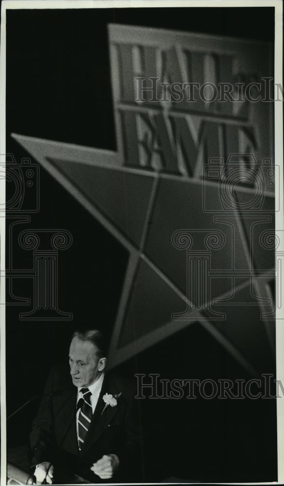 1990 Press Photo Les Paul Inducted into Wisconsin Performing Artist Hall of Fame - Historic Images