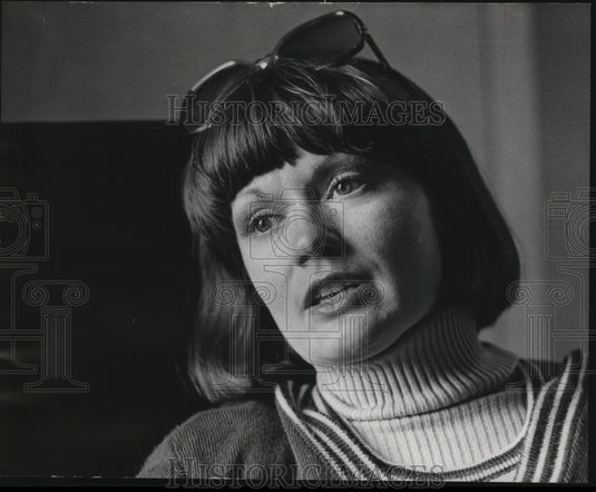 1976 Press Photo Professional Photographer Lyle Lawson - mja47538-Historic Images