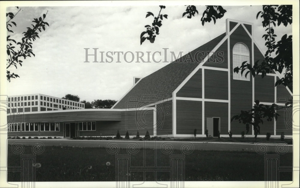 1987 Press Photo Swimming pool and recreation facility opens in Bayfield - Historic Images