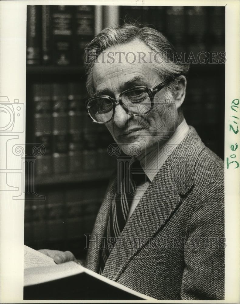 1982 Press Photo Joe Ziino, attorney in Milwaukee - mja48488 - Historic Images