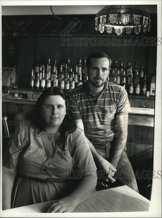 1989 Press Photo Tom and Lisa Lechter at Red Oaks Tavern - Historic Images