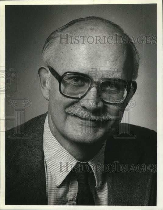 1981 Press Photo Lyman Wynne, Professor of Psychiatry at U of Rochester - Historic Images