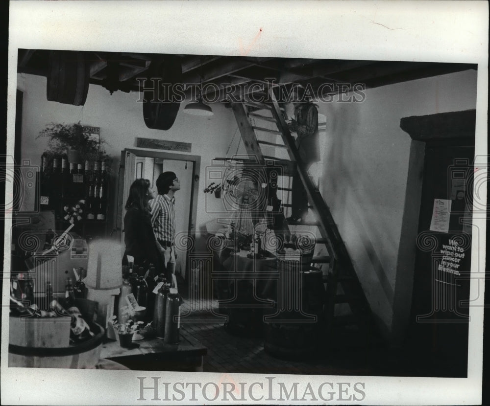 1978 Press Photo Reminders of wooden mill in Cedarburg's Stone Mill Winery - Historic Images