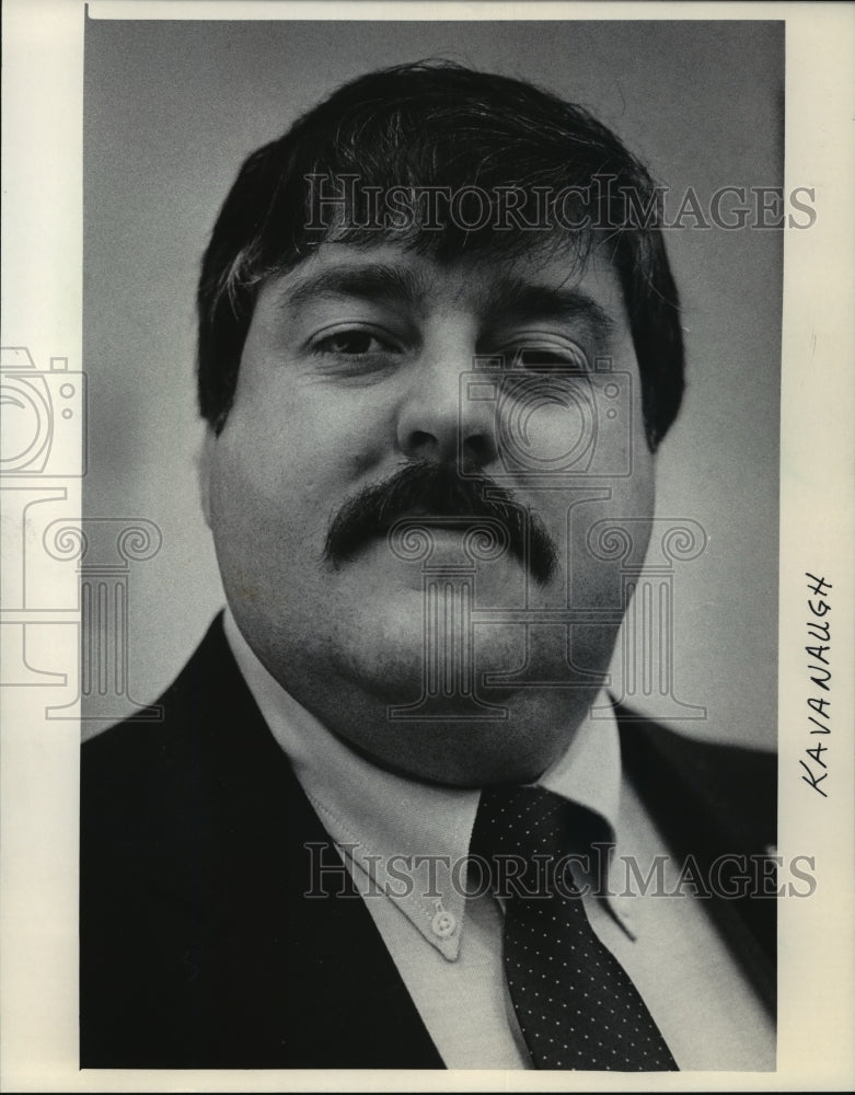 1986 Press Photo President of Wisconsin Restaurant Association John Kavanaugh - Historic Images