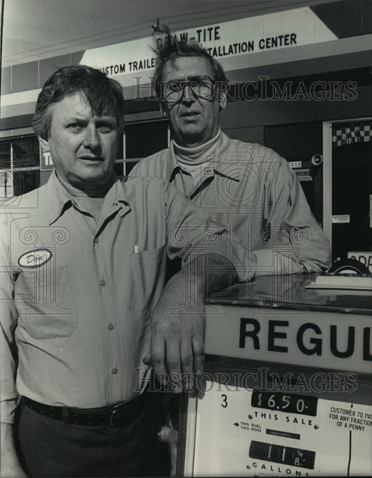 1984 Press Photo Don Bohmann and Walter Radler Owners of West Allis Service - Historic Images