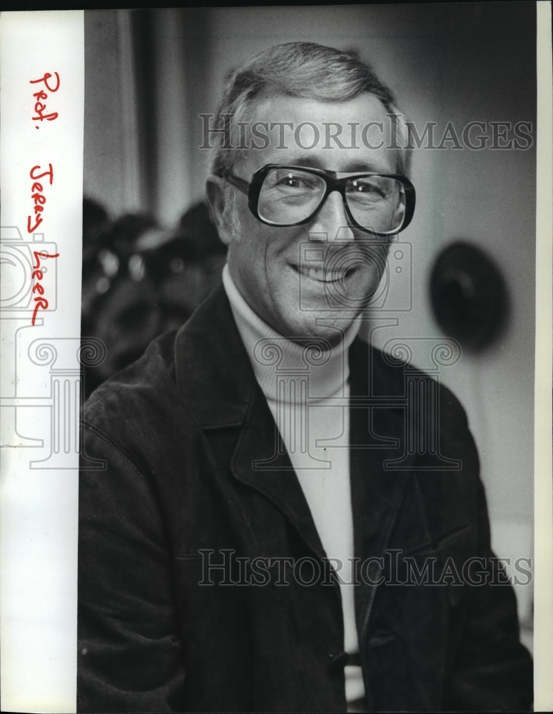 1928 Press Photo Professor Jerry Leer of the University of Wisconsin, Milwaukee - Historic Images