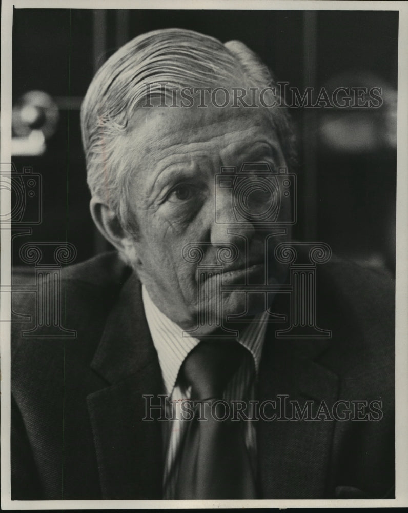 1977 Press Photo Roy D. Chapin Jr-American Motors Corporation - mja50366 - Historic Images