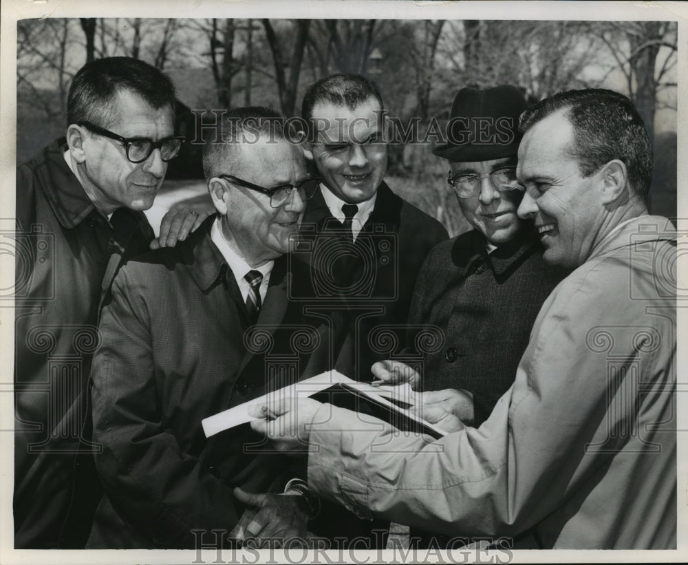 1966 P.T. Boatright &amp; others discuss Brown Deer golf course changes-Historic Images