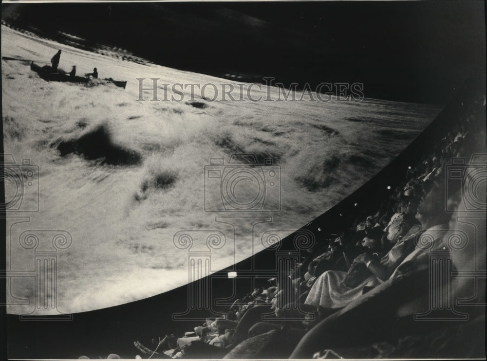 1987 Press Photo Omnimax Theater in the Chicago Museum of Science and Industry - Historic Images