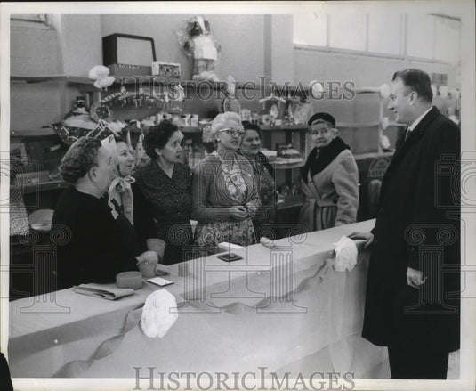 1960 Press Photo George A. Bowman, Jr. Running for Milwaukee Mayor - Historic Images