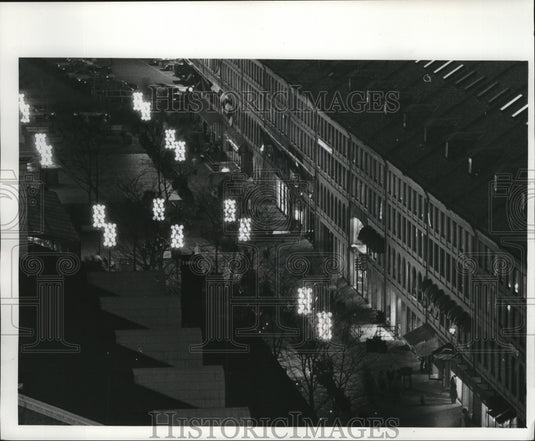 1977 Press Photo South Marketplace Night Life in Boston, Massachusetts - Historic Images
