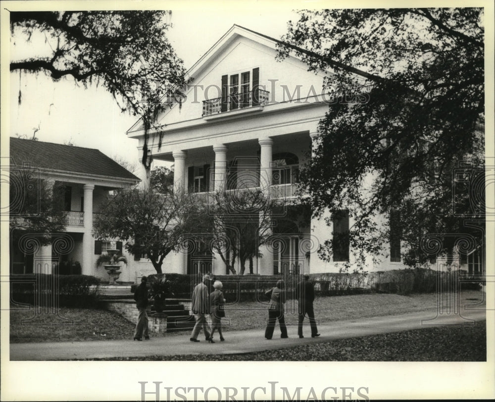 1986 Press Photo Oaklawn Manor, Franklin, Louisiana rooms overnight guests. - Historic Images