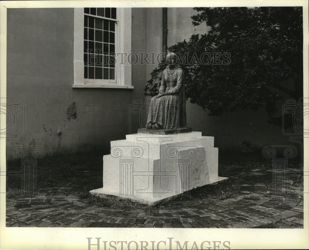 1980 Press Photo The Evangeline statue in St. Martinville, Louisiana - Historic Images