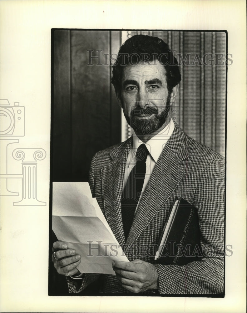 1981 Press Photo Joe Carini, Auto Dealer - Historic Images