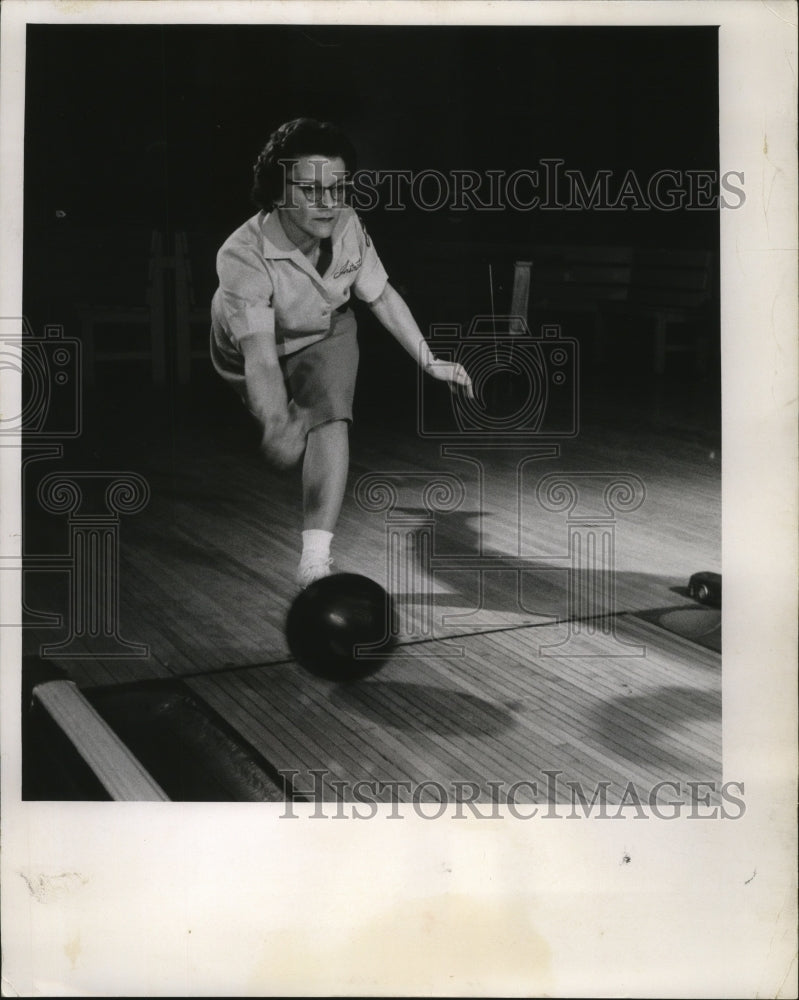 1986 Press Photo Bowler Jeanette Bopp, Three Time Pin Queen - mja52878 - Historic Images