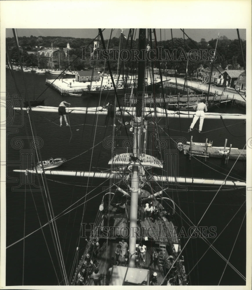 1984 Press Photo Maritime Museum Workers Tend the Joseph Conrad in Mystic, Conn. - Historic Images