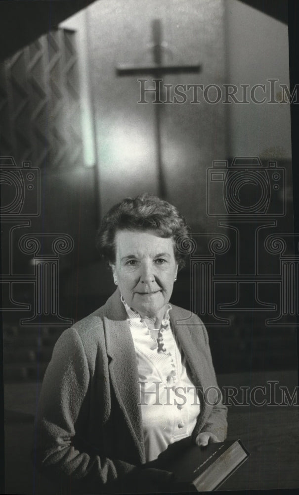 1981 Press Photo Jeanette Caspari of Former Washington Park Presbyterian Church - Historic Images