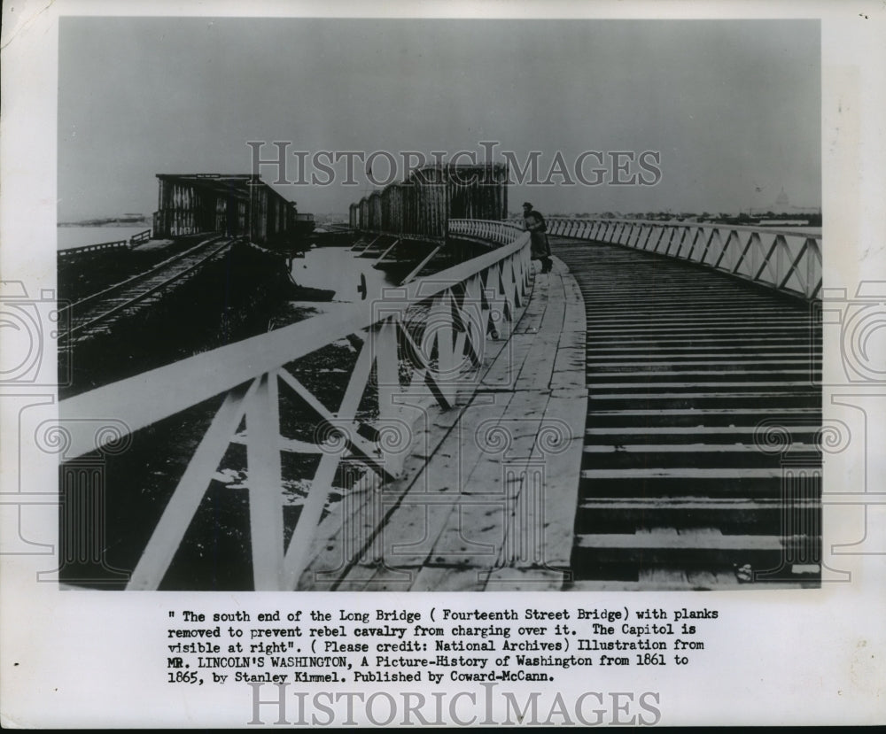 1957 Press Photo Long Bridge, planks removed during civil war to protect Capitol - Historic Images