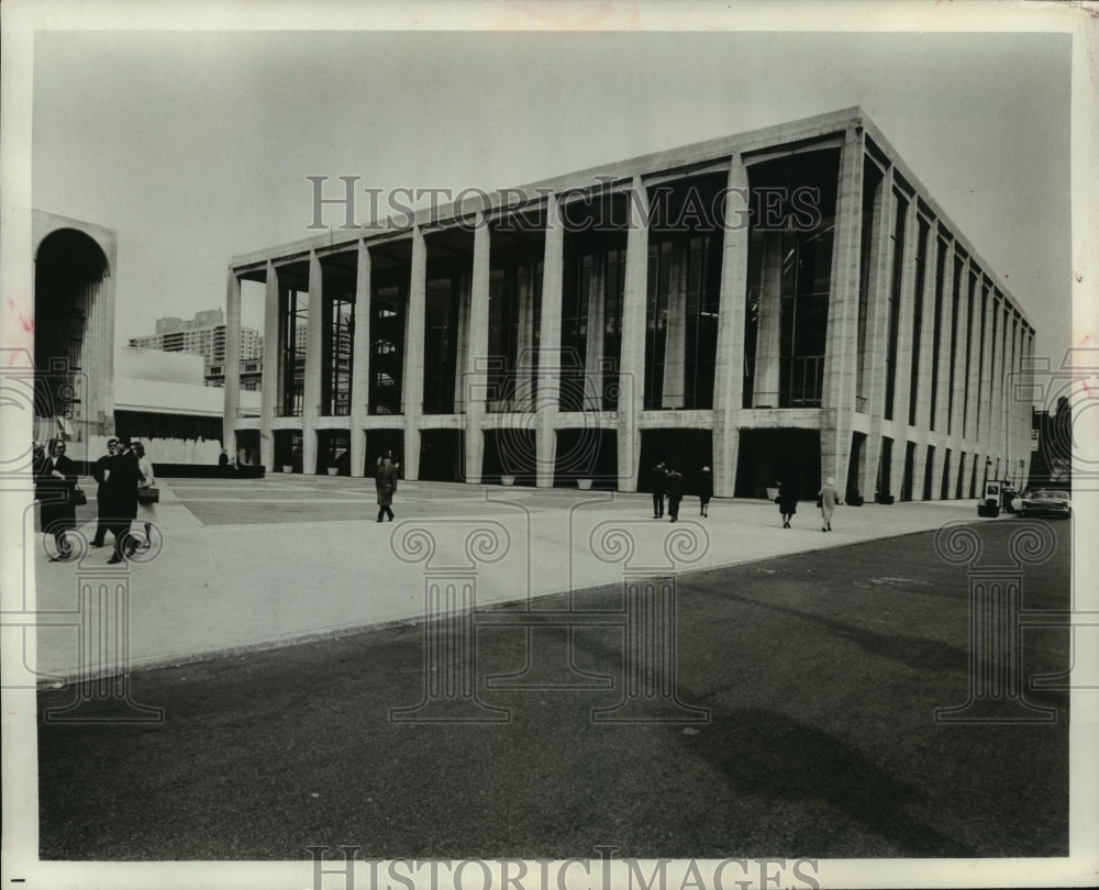 Press Photo New York&#39;s Philharmonic Hall in Lincoln Center of Performing Arts - Historic Images