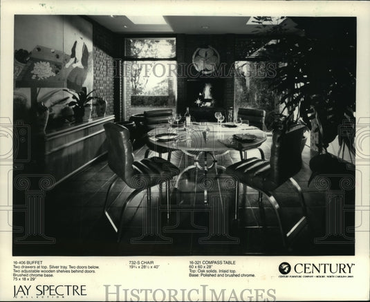 1987 Press Photo Compass dining table features inlaid design and a chrome base-Historic Images