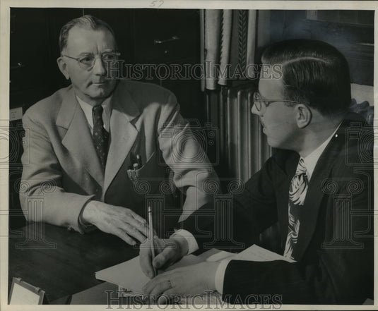 1948 Press Photo Principal Giles W. Brown Questioned by William A. Platz Madison - Historic Images