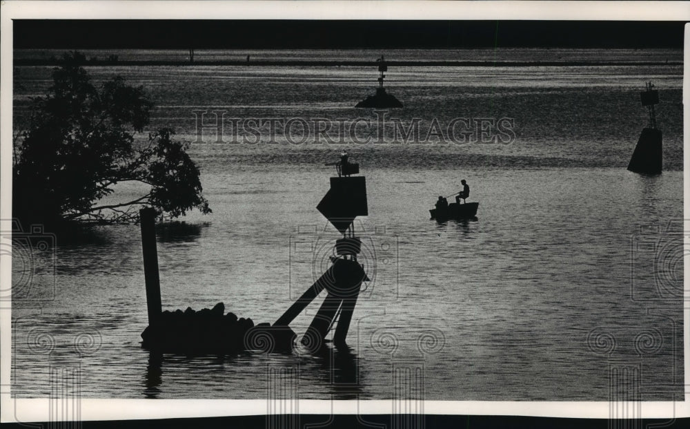 1988 Press Photo Mississippi River&#39;s Exposed Warning Lights Because of Drought-Historic Images