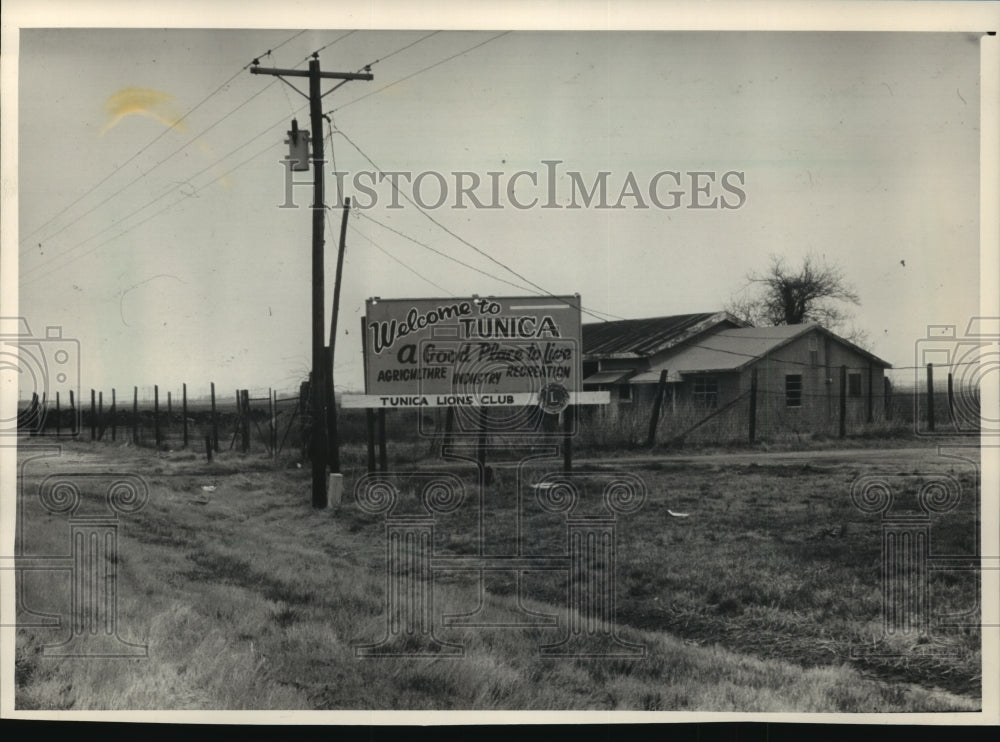 1988 Press Photo Tunica, MS- the Nation's Poorest County "A good Place to Live"-Historic Images