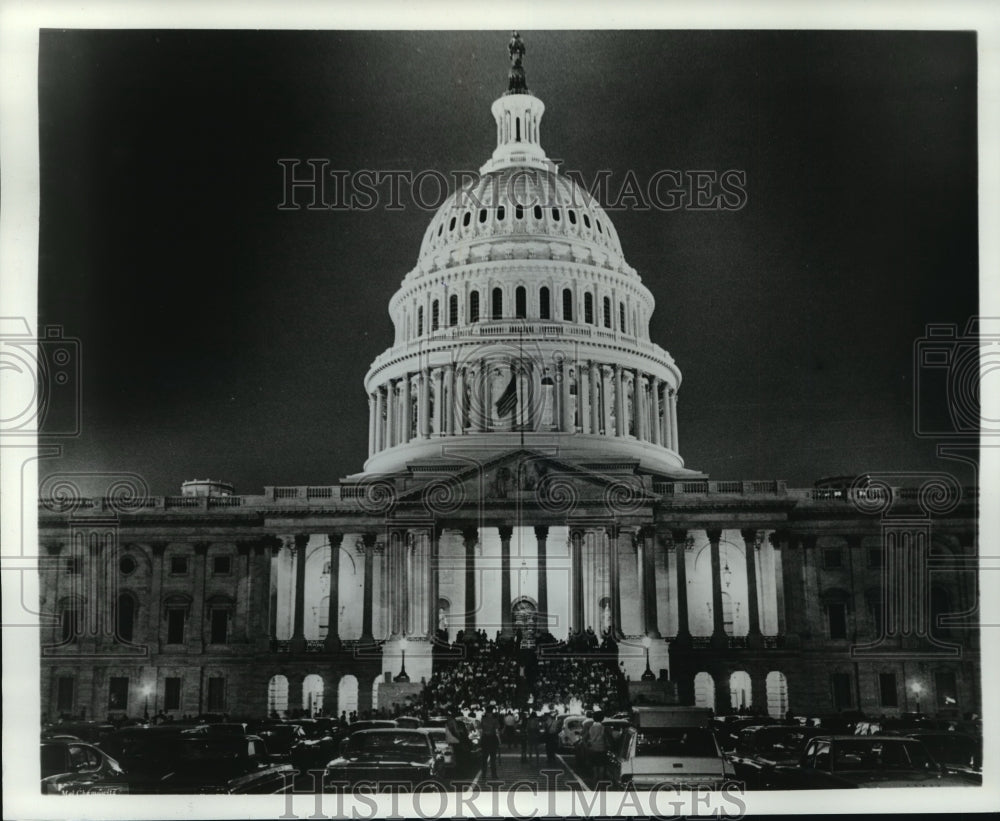 1987 Press Photo The Capitol Building Exterior at Night - mja55745-Historic Images